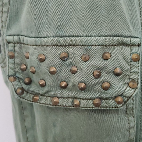 Upcycled hand painted punk vest - Picture 6 of 7